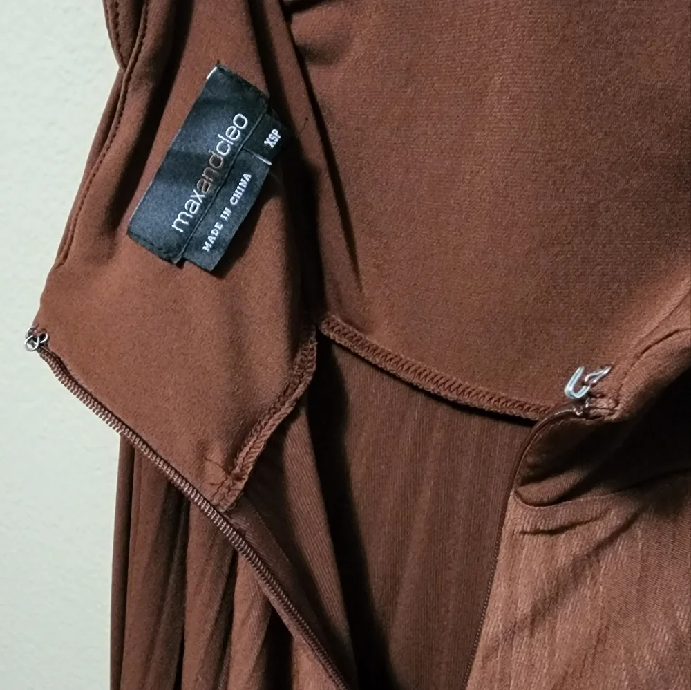 Pleated Halter Dress Max & Cleo - Picture 11 of 12